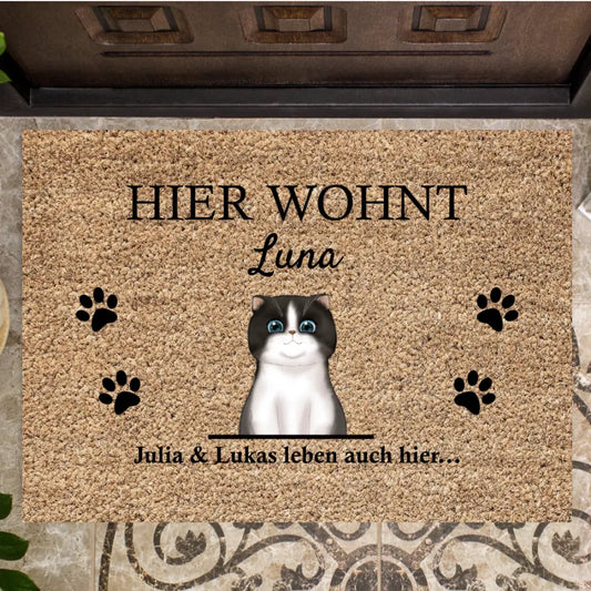 "Hier leeft" deurmat gepersonaliseerd met kat (1-4 katten)