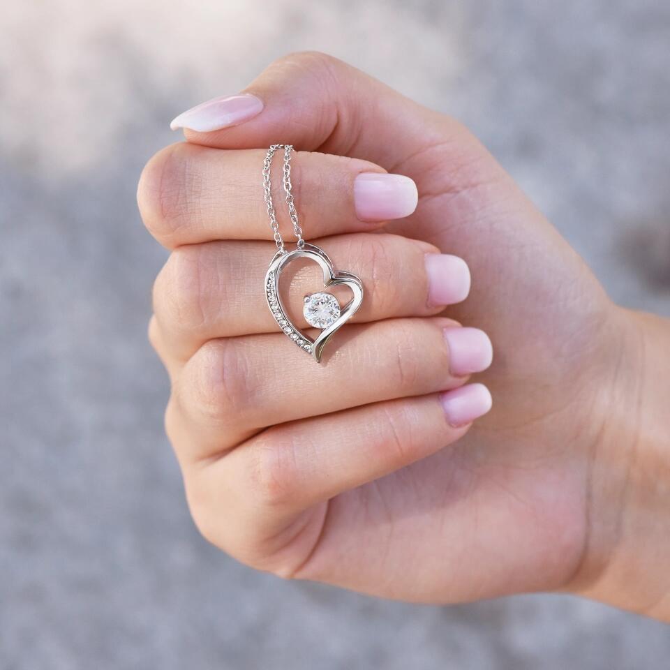 Last Love - Collier avec pendentif coeur doré et carte cadeau personnalisée (cadeau Saint Valentin)