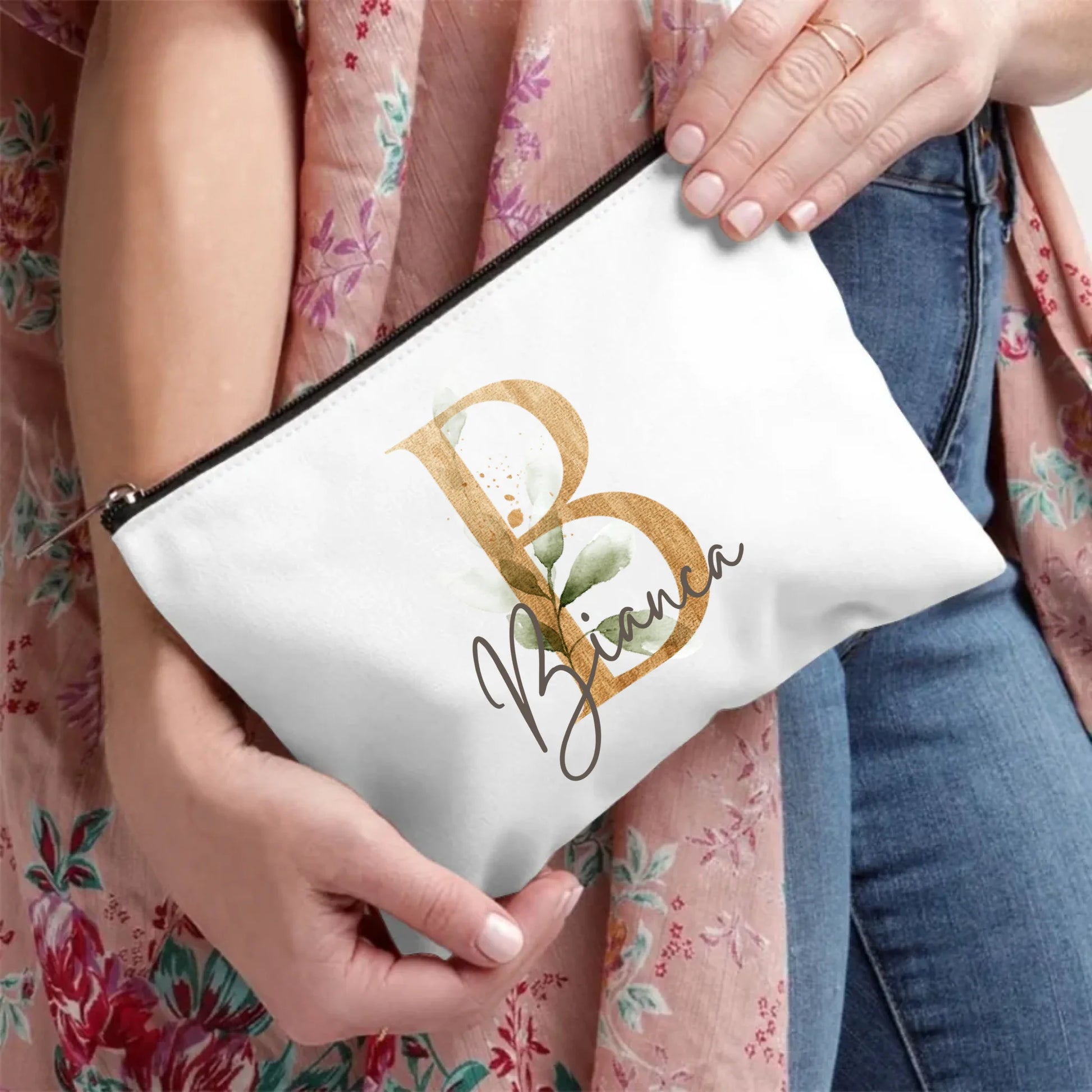cosmetic bag mockup 2