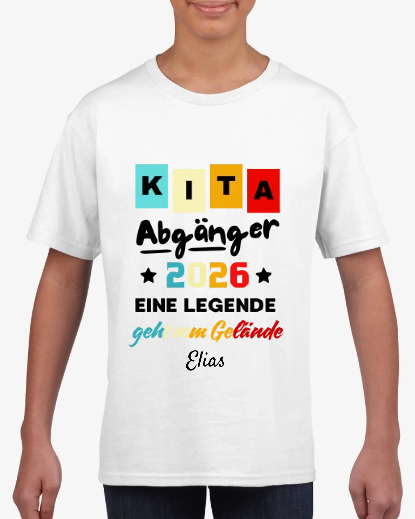 Kleuterschoolverlaters 2026, Een legende verlaat het terrein - Gepersonaliseerd T-shirt Kinderen, Leerlingen, Schoolstart (100% Katoen)