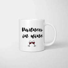 Afbeelding in Gallery-weergave laden, Partners in Wine - Gepersonaliseerde mok voor echtparen (man &amp; vrouw)
