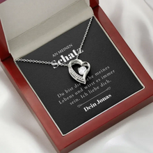 Charger l&#39;image dans la galerie, Liebe meines Lebens - Halskette mit Gold-Herzanhänger &amp; personalisierter Karte (Valentinstagsgeschenk)
