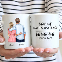 Afbeelding in Gallery-weergave laden, Ich liebe dich jeden Tag &quot;Arm in Arm&quot; - Personalisierte Tasse für Paare
