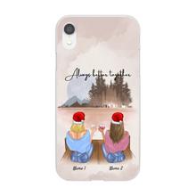 Afbeelding in Gallery-weergave laden, Kerstmis - Beste vrienden met drank Gepersonaliseerd telefoonhoesje (2-4 vrouwen)
