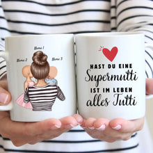 Laden Sie das Bild in den Galerie-Viewer, Supermutti, alles Tutti - Personalisierte Tasse (1-4 Kinder, Muttertag)
