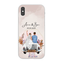 Load image into Gallery viewer, Gepersonaliseerd trouwhoesje voor de telefoon &quot;Just Married&quot; - Voor getrouwde stellen, bruid &amp; bruidegom, huwelijkscadeau
