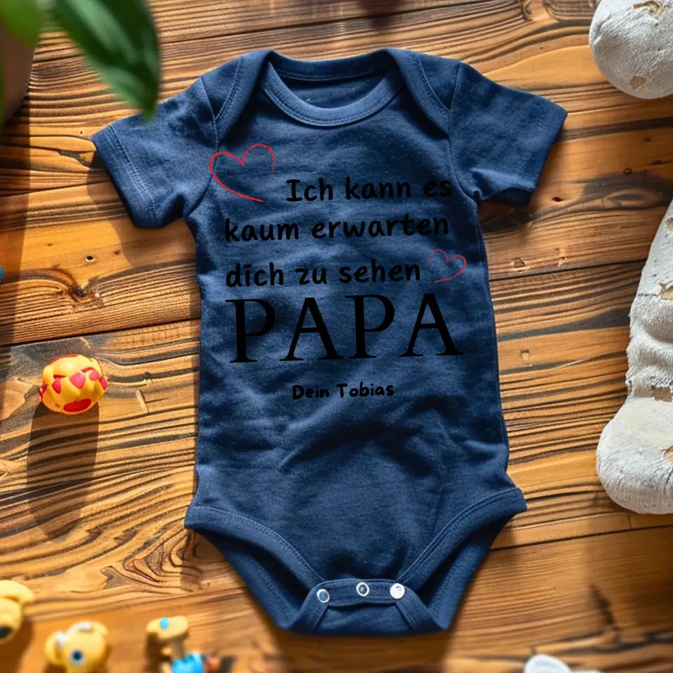 Ich kann es kaum erwarten dich zu sehen - Personalisierter Baby-Onesie/ Strampler, Geburt MAMA, PAPA, OMA, OPA, 100% Bio-Baumwolle Body