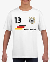 Laden Sie das Bild in den Galerie-Viewer, EM Deutschland Kinder-Trikot - Personalisiertes T-Shirt für Kinder, Fußball EM 2024(100% Baumwolle, individuelle Nummer &amp; Wunschname)
