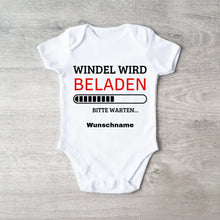 Afbeelding in Gallery-weergave laden, Luier laden - Gepersonaliseerde baby onesie/romper, 100% biologisch katoen
