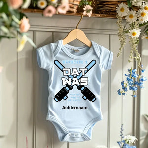 Dat What - Gepersonaliseerde baby onesie, baby bodysuit 100% biologisch katoen