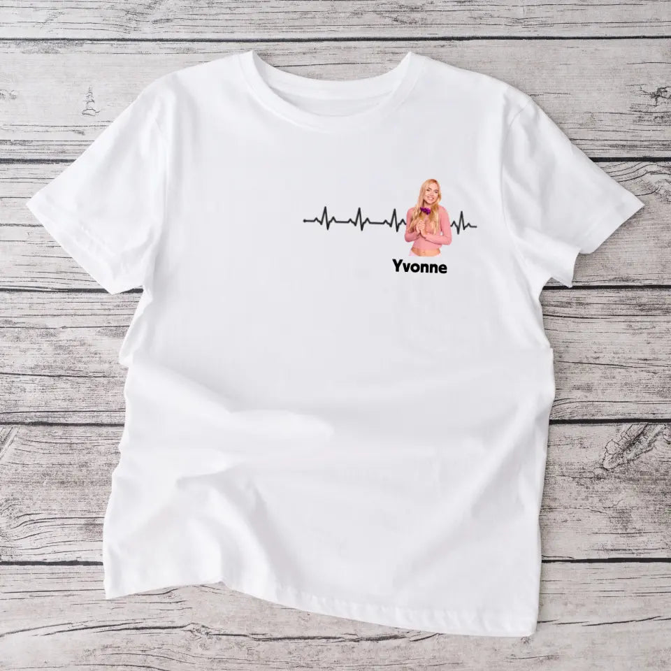 Gepersonaliseerd foto T-shirt "Mijn hartslag" met een foto van je favoriete persoon (partner, vrienden, familie)