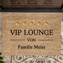 Laden Sie das Bild in den Galerie-Viewer, VIP Lounge von eurer Familie - Personalisierte Fußmatte für innen &amp; aussen
