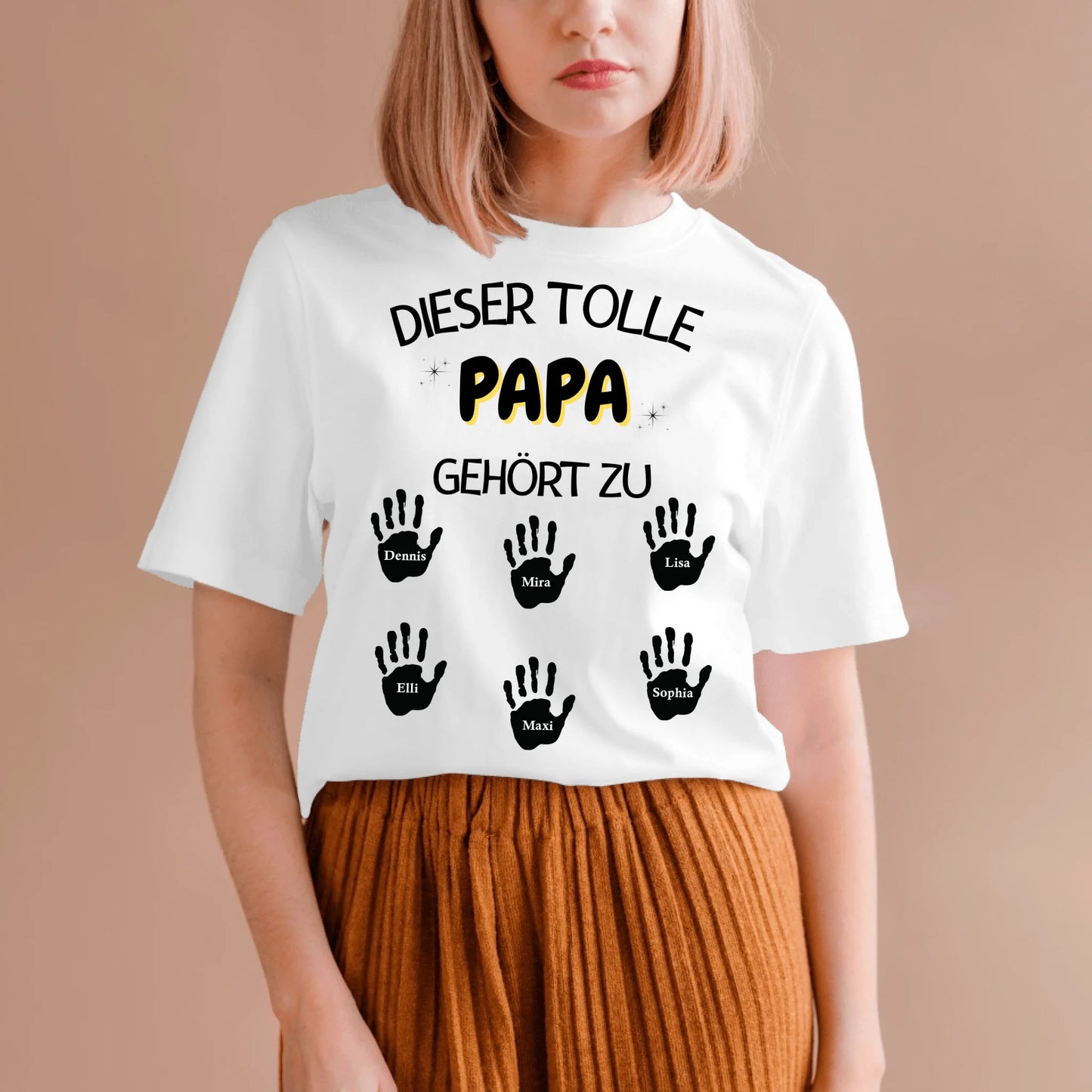 Deze geweldige vader/moeder is van - Gepersonaliseerd vader-T-shirt met handafdrukken voor kinderen/vrouwen (100% katoen, unisex)