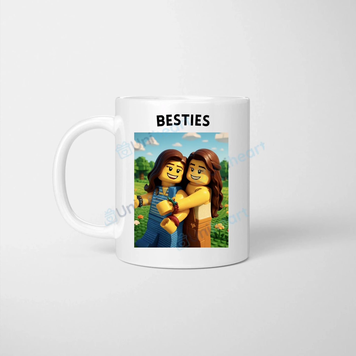Gepersonaliseerde fotomok met het thema Besties Toys (verander je foto's in een tekening van een speelgoedfiguur)