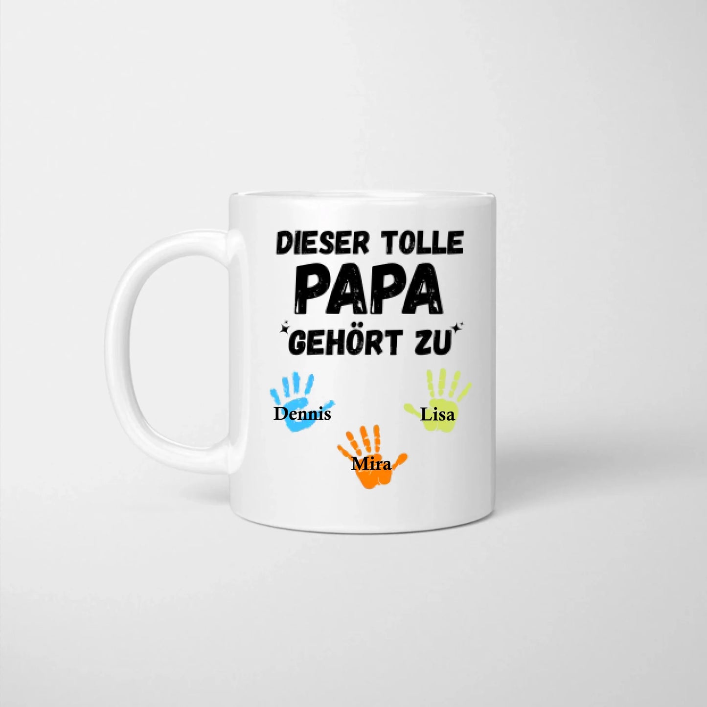 Dieser tolle Papa gehört zu uns - Personalisierte Tasse für Väter mit Namen der Kinder/ Familie (Papa, Mama, Opa, Oma)