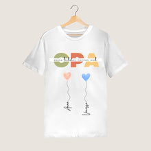 Afbeelding in Gallery-weergave laden, Mijn dierbaren noemen me OPA - Gepersonaliseerd t-shirt opa met kleinkinderen (100% katoen, unisex)
